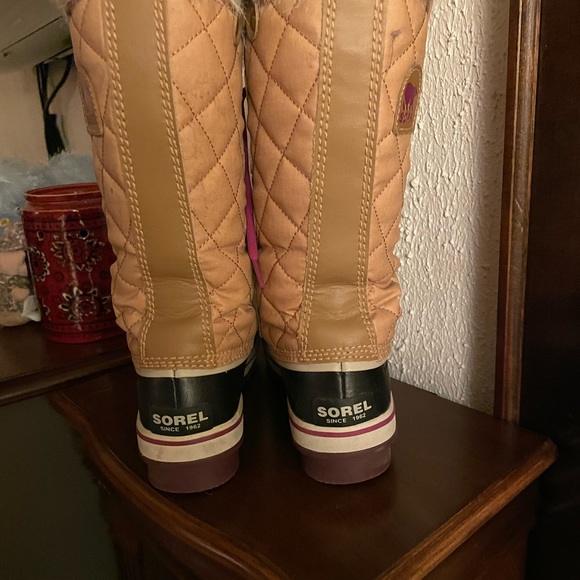 Sorel Winter Boots - Picture 6 of 6